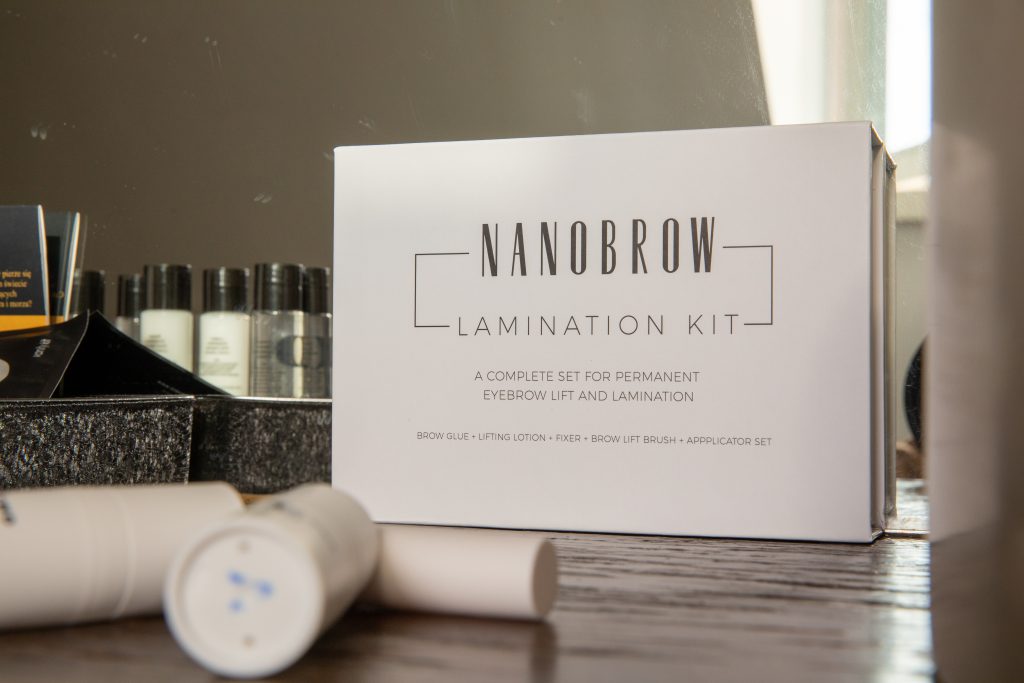 Praktisk brynløft og lamineringssæt